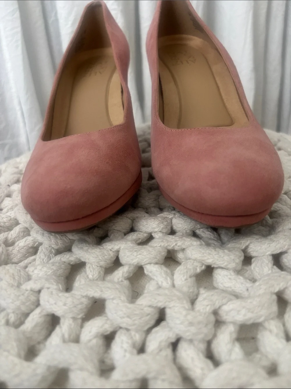 Naturalizer Pink Suede Mid Heel Pumps